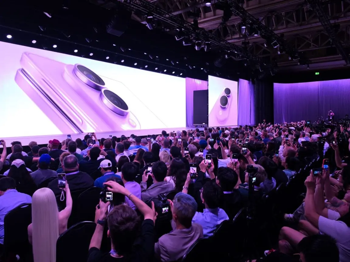 Τα Samsung Galaxy S27 Pro και Ultra αποκτούν τα ίδια υλικά οθόνης με τα iPhone