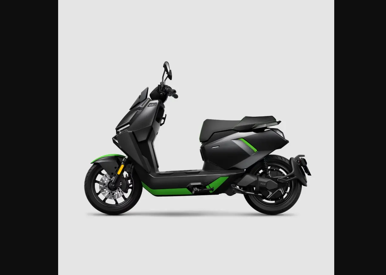 Το FQiX x Razer Special Edition είναι το απόλυτο ηλεκτρικό scooter που ονειρεύεται κάθε gamer! 1 Το FQiX x Razer Special Edition είναι το απόλυτο ηλεκτρικό scooter που ονειρεύεται κάθε gamer!