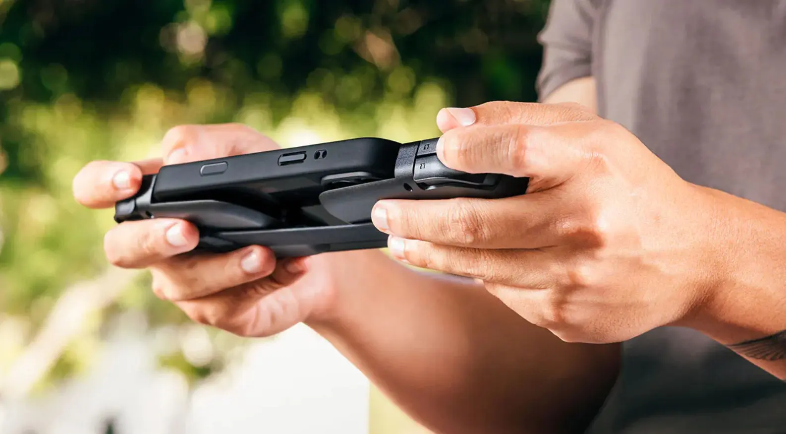 Το Razer Prio μετατρέπει το κινητό σας σε πραγματική κονσόλα