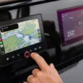 Apple CarPlay και Android Auto πάνε στη θάλασσα: Από τα αυτοκίνητα περνούν πλέον και στα σκάφη