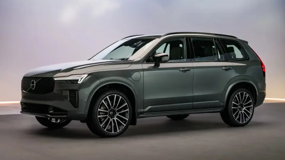 Volvo XC60 και XC90 2028: Διπλάσια αυτονομία και πιο έξυπνα συστήματα ασφάλειας