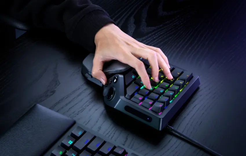 Razer Tartarus V2 Pro: Το gaming keypad των 219 ευρώ θέλει να βάλει τα πάντα κάτω από ένα χέρι