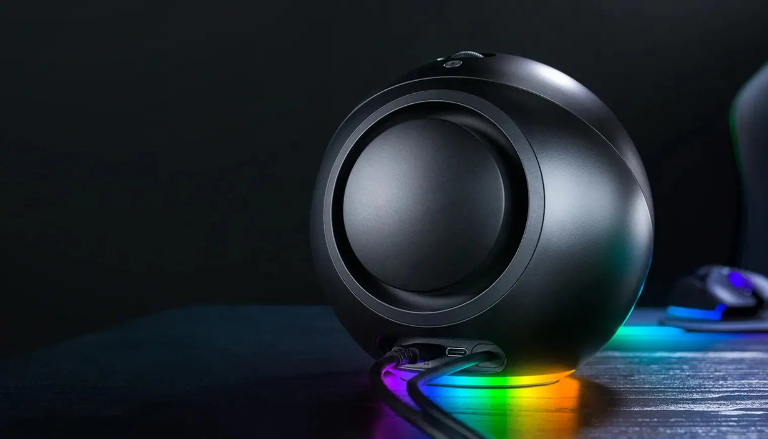 Η Razer επιστρέφει στα desktop speakers με τα Mako και Mako X 5 Η Razer επιστρέφει στα desktop speakers με τα Mako και Mako X
