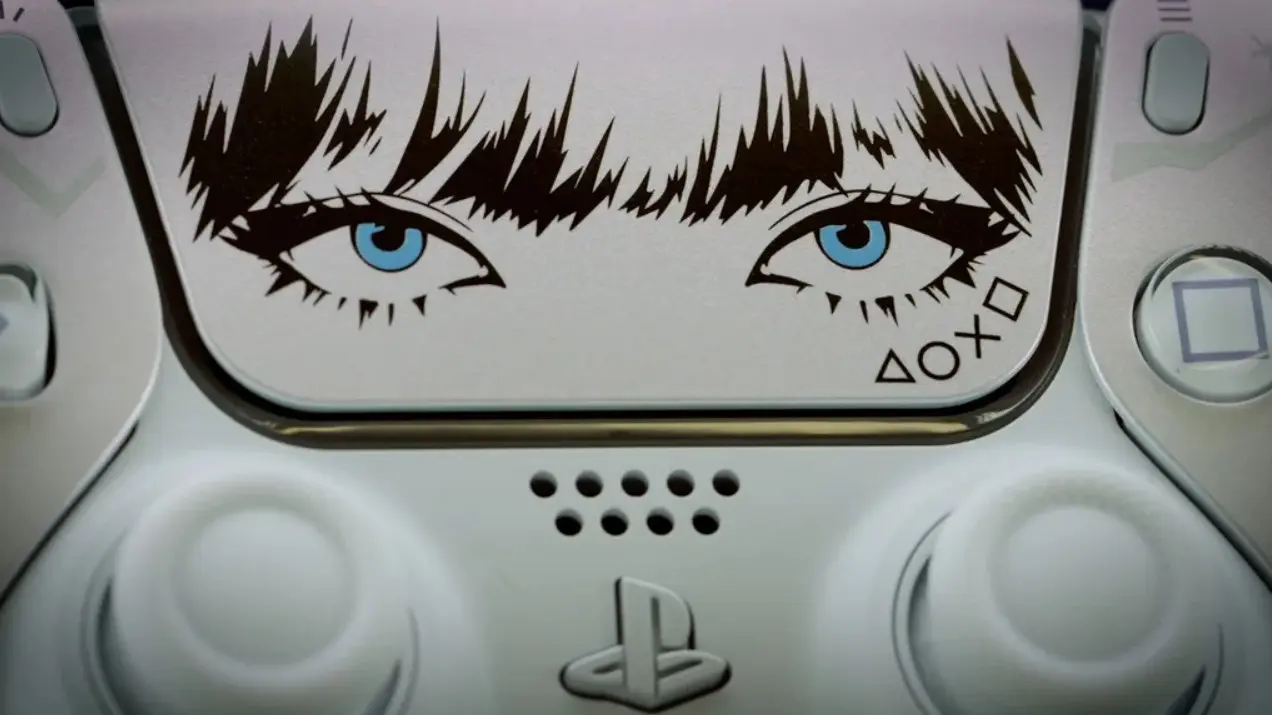 Lisa x PlayStation: Η Lisa σχεδίασε το δικό της συλλεκτικό DualSense