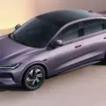 Το ηλεκτρικό Jetta M6 είναι εντυπωσιακά φθηνό, αλλά δεν μπορούμε να το αγοράσουμε
