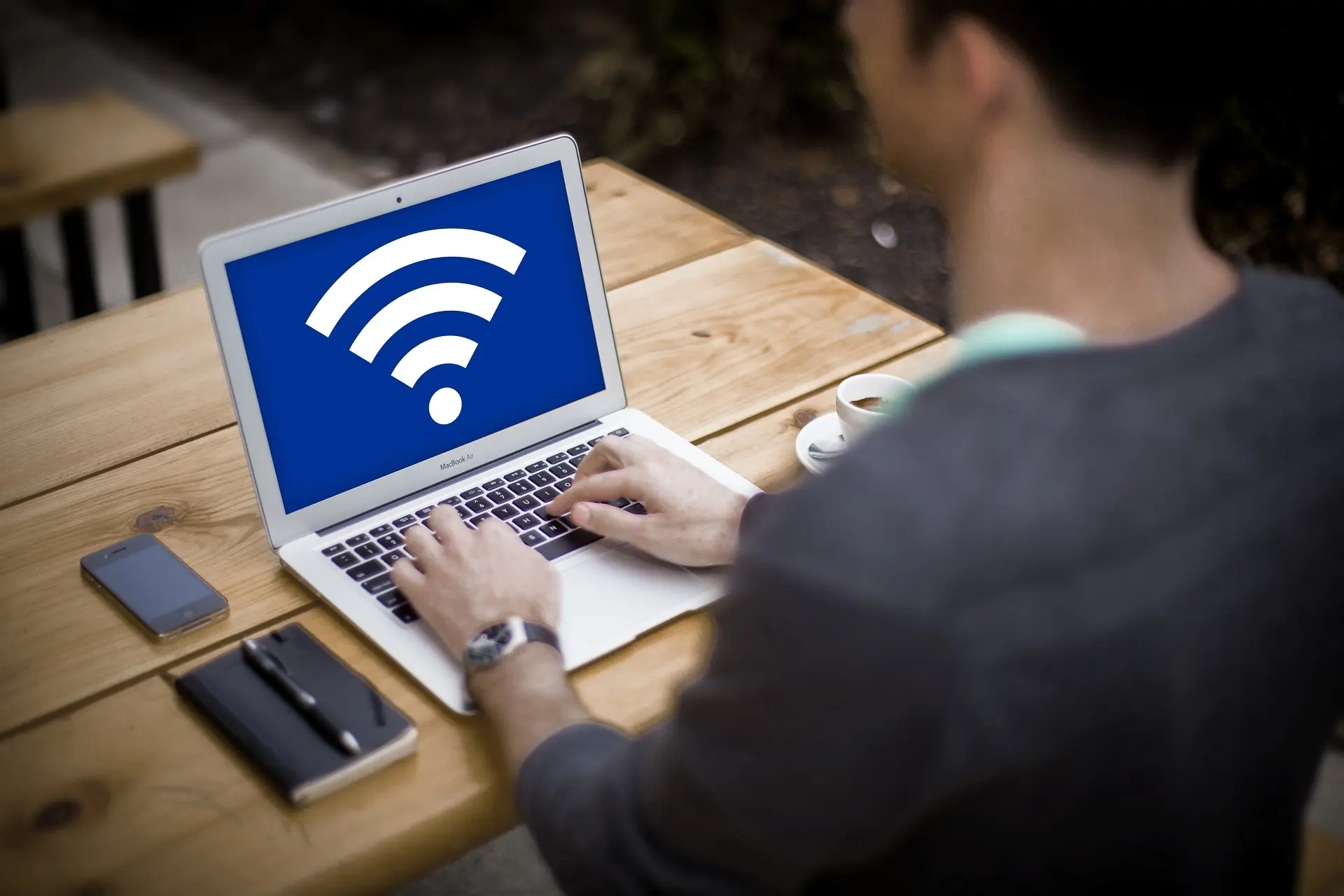 Έχεις παλιό WiFi router στο συρτάρι; Μπορεί να κάνει πολύ περισσότερα από όσα νομίζεις 2 Έχεις παλιό WiFi router στο συρτάρι; Μπορεί να κάνει πολύ περισσότερα από όσα νομίζεις