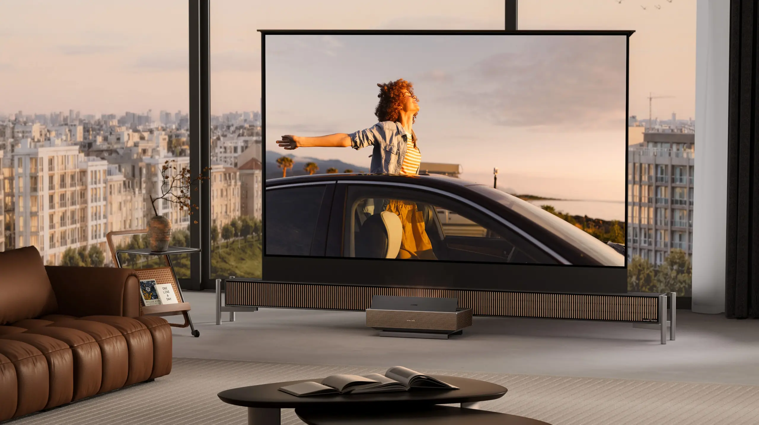Ο XGIMI AURA 3 προβάλλει 4K σε έως 200 ίντσες με τριπλό λέιζερ στα 120Hz 3 Ο XGIMI AURA 3 προβάλλει 4K σε έως 200 ίντσες με τριπλό λέιζερ στα 120Hz