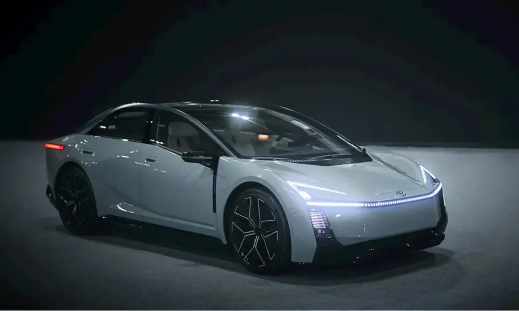 Αυτό ειναι το Toyota Corolla του 2028 και η αλλαγή είναι ριζική