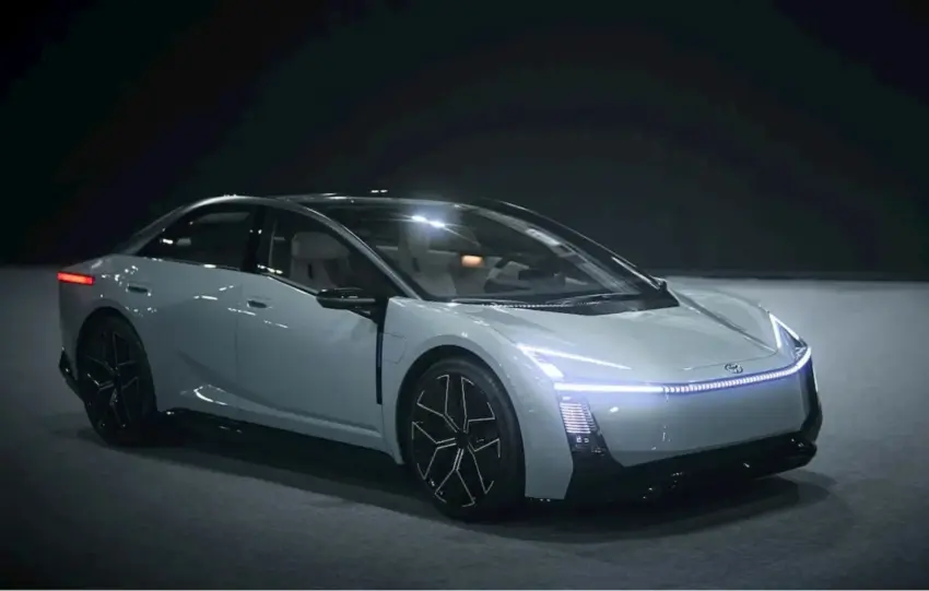 Το επόμενο Toyota Corolla δεν ποντάρει μόνο στα EV - Θα έχει από βενζίνη μέχρι ηλεκτρικό