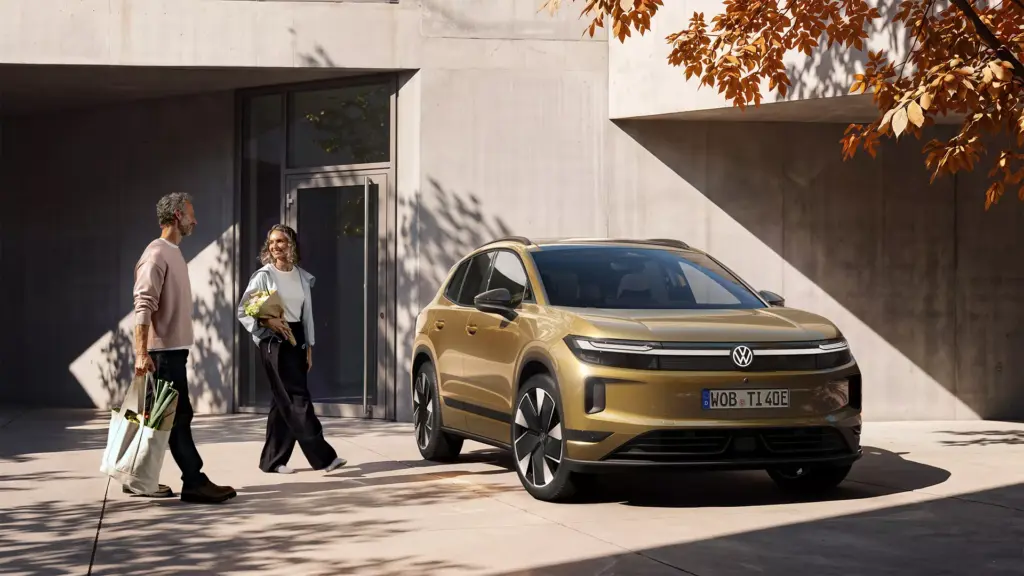 Νέο Volkswagen ID. Tiguan με 299 ίππους, τρεις οθόνες και αυτονομία έως 600 χλμ.
