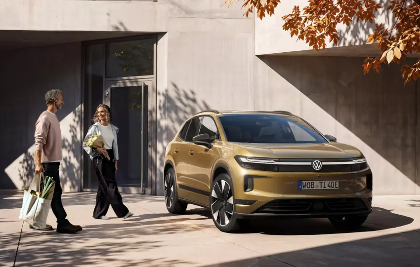 Νέο Volkswagen ID. Tiguan με 299 ίππους, τρεις οθόνες και αυτονομία έως 600 χλμ.