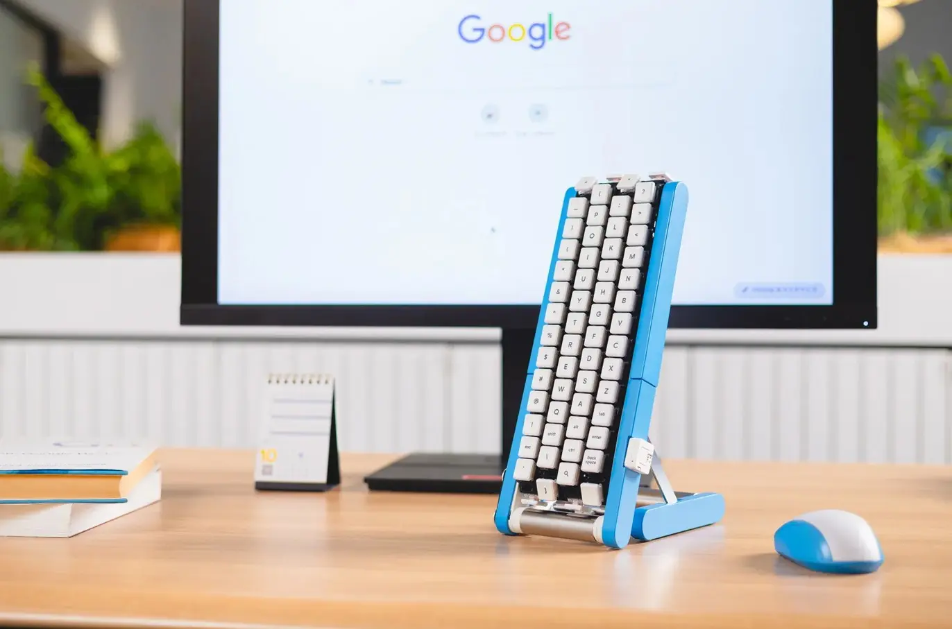 Η Google έβαλε τα πλήκτρα πάνω σε ερπύστριες και έφτιαξε το πιο παράξενο keyboard της χρονιάς 5 Η Google έβαλε τα πλήκτρα πάνω σε ερπύστριες και έφτιαξε το πιο παράξενο keyboard της χρονιάς