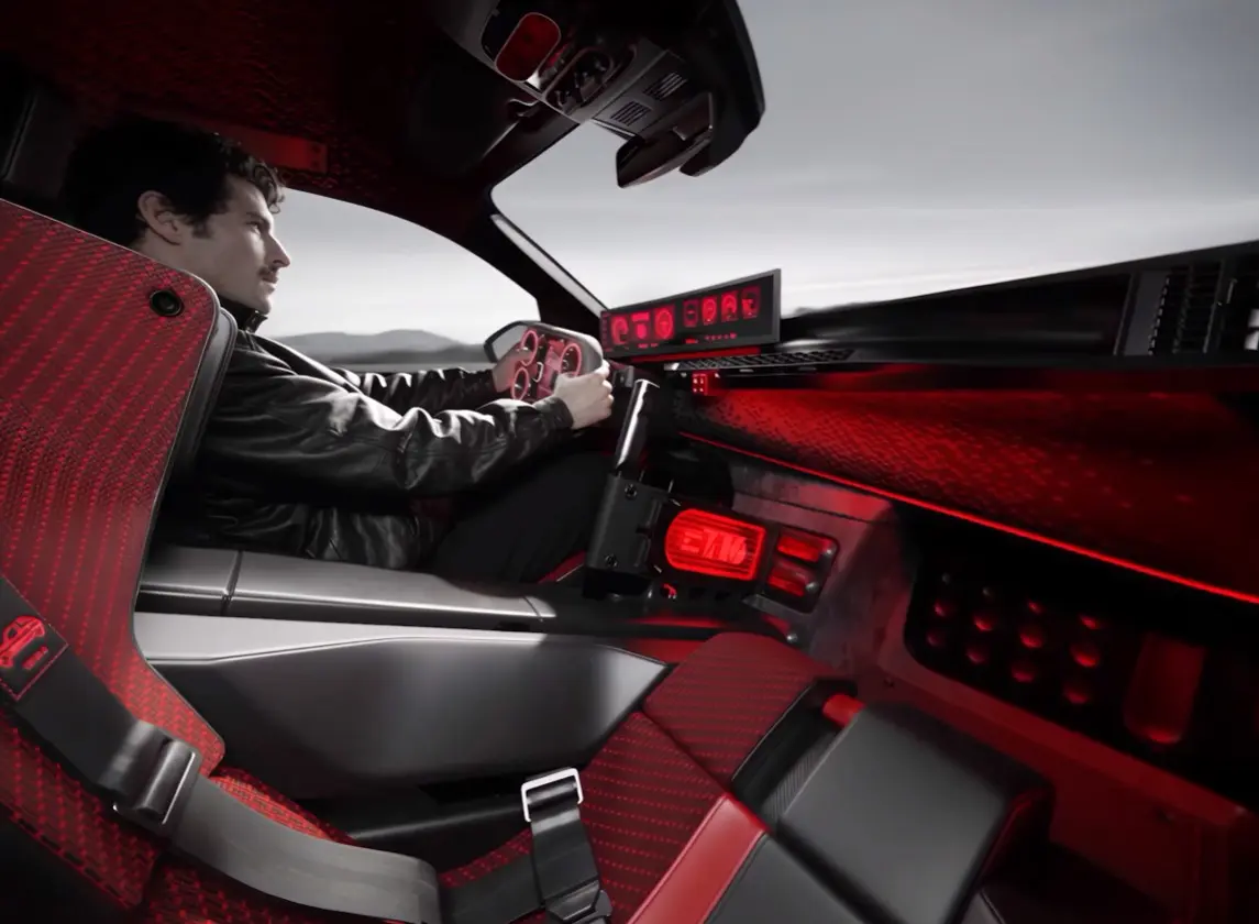 Το νέο Peugeot E-T16 Concept φέρνει 816 ίππους και αποκαλύπτει το μέλλον του E-208