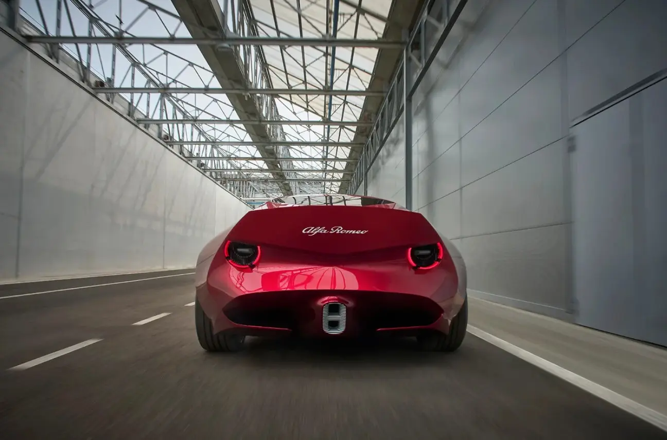 Η Alfa Romeo παρουσίασε την Cuorerosso και δείχνει το μέλλον των σπορ αυτοκινήτων της