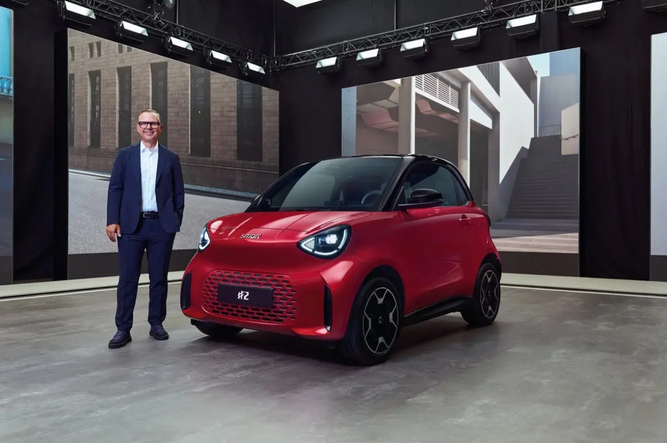 Το θρυλικό smart fortwo επιστρέφει ως ηλεκτρικό smart #2 με αυτονομία 290 km 3 Το θρυλικό smart fortwo επιστρέφει ως ηλεκτρικό smart #2 με αυτονομία 290 km