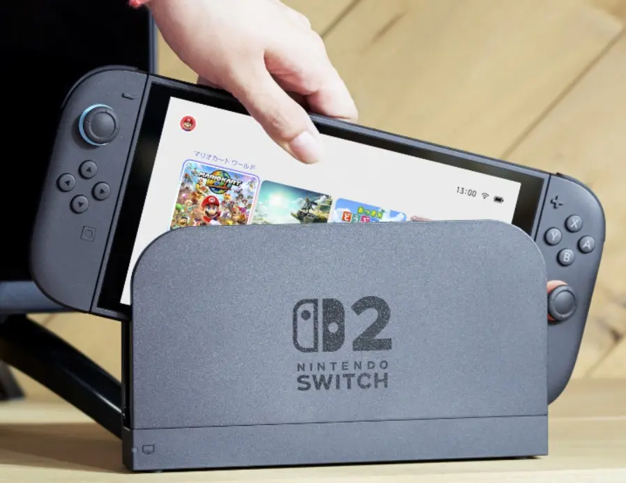 Η Nintendo κυκλοφορεί νέο Switch 2 με μπαταρία που αλλάζει