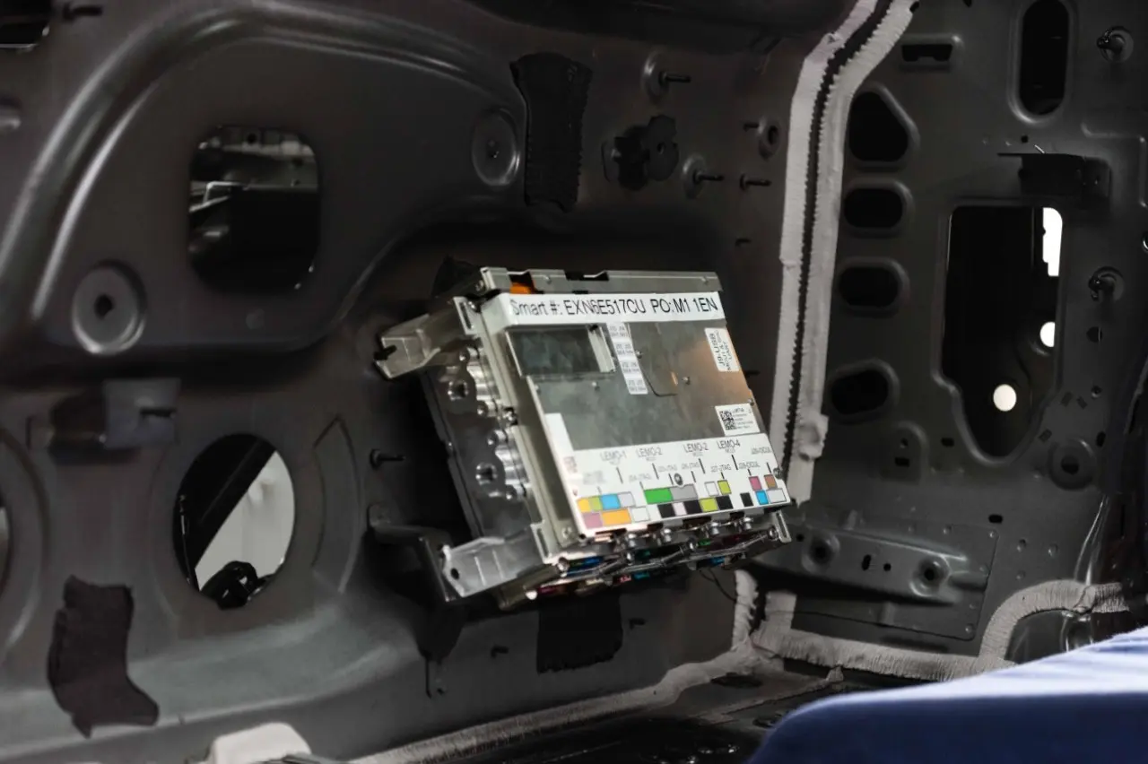 Από τα εργοστάσια μέχρι το τιμόνι, η General Motors επενδύει στην τεχνητή νοημοσύνη 3 Από τα εργοστάσια μέχρι το τιμόνι, η General Motors επενδύει στην τεχνητή νοημοσύνη