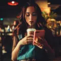 Η Βουλή ψήφισε την απαγόρευση των social media για παιδιά κάτω των 15 ετών από το 2027