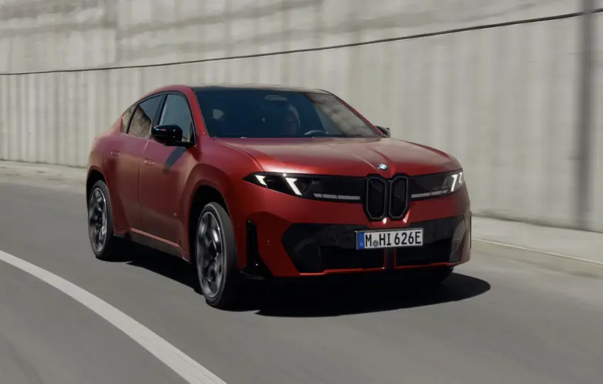 BMW iX4 έρχεται το 2027 με αστραπιαία φόρτιση και έως 828 χλμ. αυτονομία