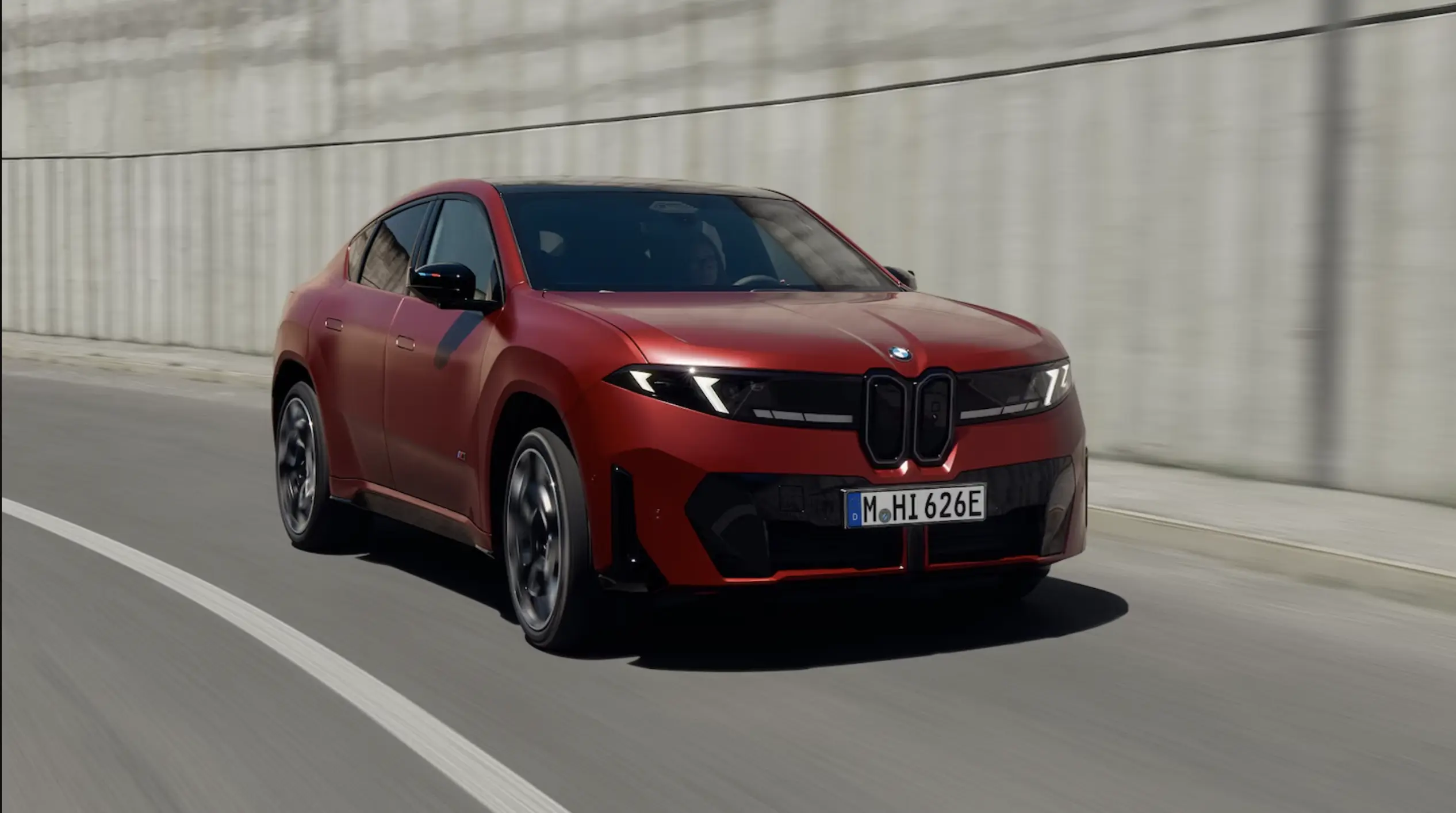 BMW iX4 έρχεται το 2027 με αστραπιαία φόρτιση και έως 828 χλμ. αυτονομία