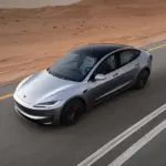 Tesla Model 3 με μεγαλύτερη οθόνη, περισσότερη ισχύ και αυτονομία με ίδια τιμή