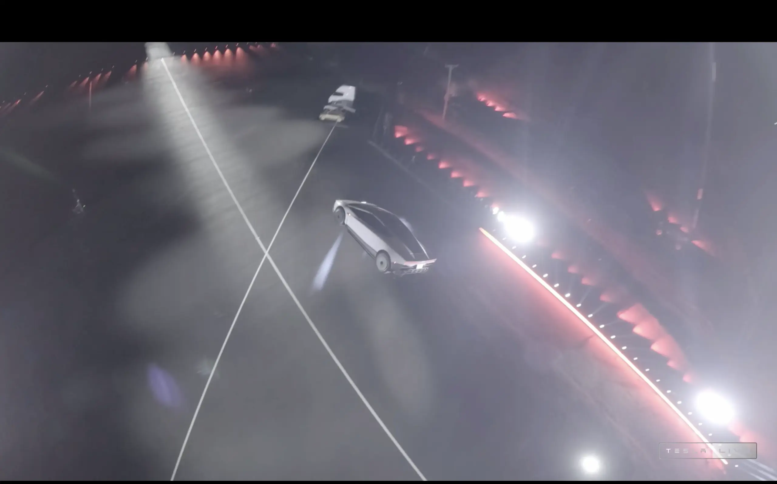 Το Tesla Roadster γράφει ιστορία και είναι το πρώτο αυτοκίνητο που πετάει 2 Η Tesla παρουσίασε το Roadster που απογειώνεται, αλλά ελάχιστοι θα μπορούν να το αγοράσουν
