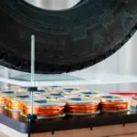 Προ των πυλών τα ηλεκτρικά λεωφορεία με φόρτιση από τα ελαστικά τους